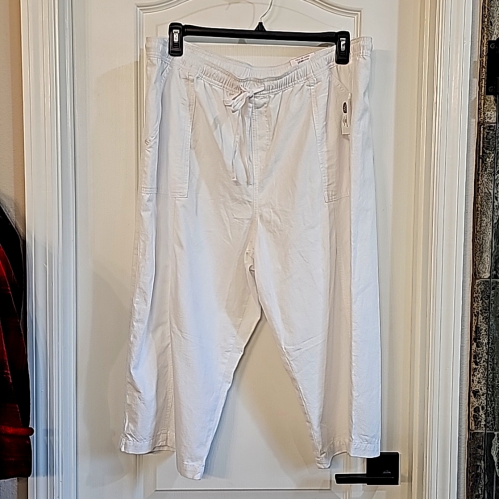 Pull on Capri